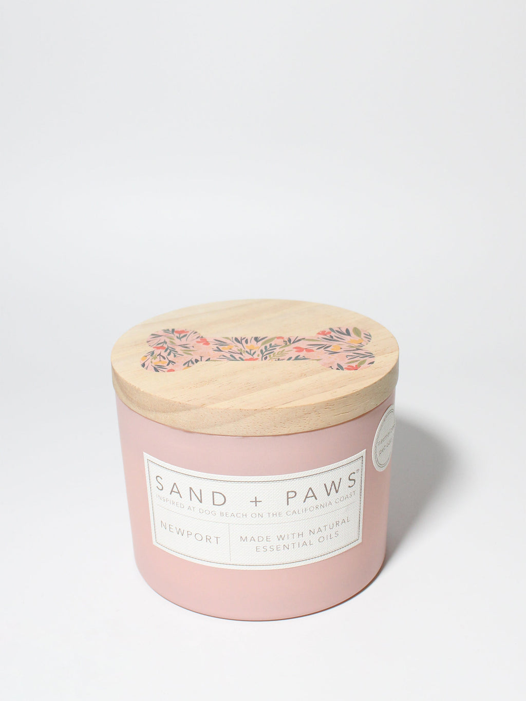 Cozy Sand + Paws Newport 12 oz scented candle