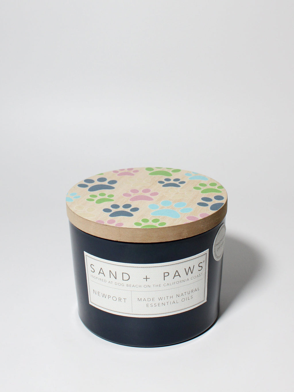 Cozy Sand + Paws Newport 12 oz scented candle