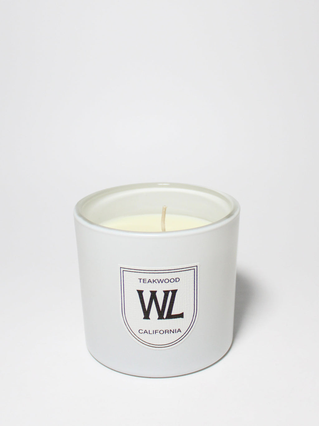 Cozy Teakwood 11 oz scented candle