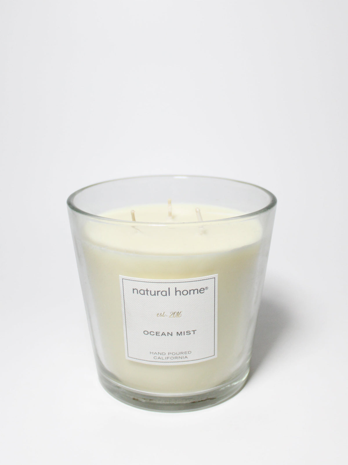 Cozy Ocean Mist Natural Home 31 oz scented candle
