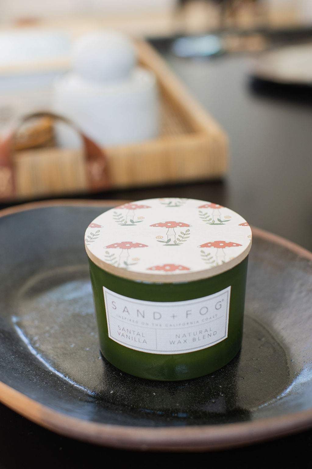 Cozy Santal Vanilla 12 oz scented candle