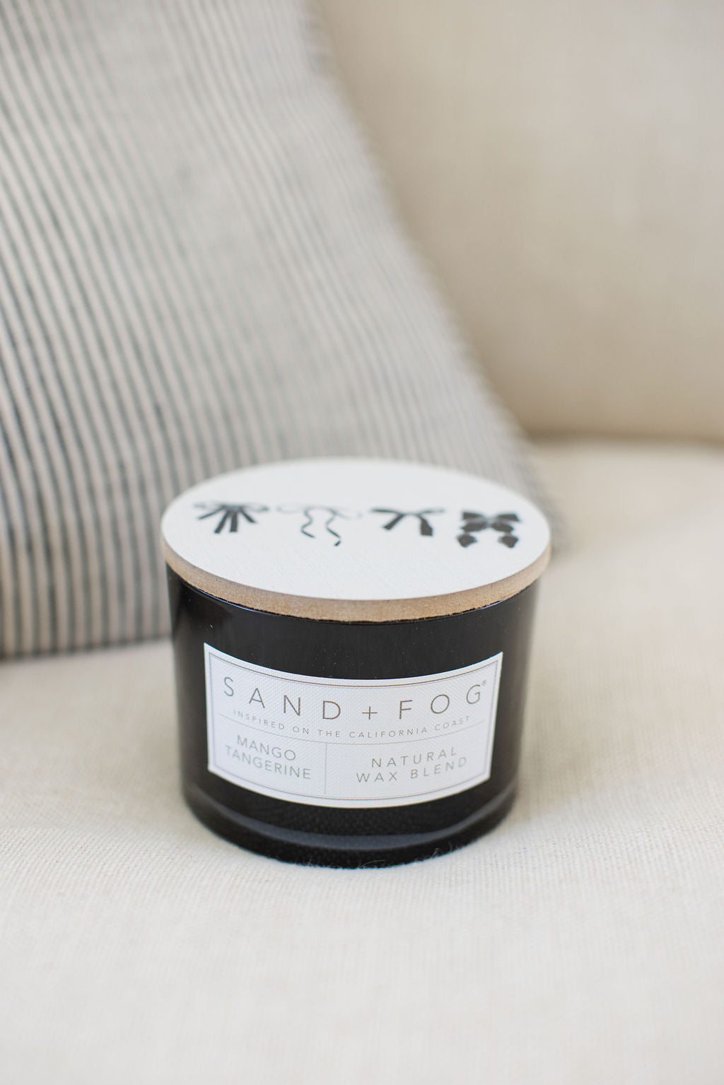 Cozy Mango Tangerine 12 oz scented candle