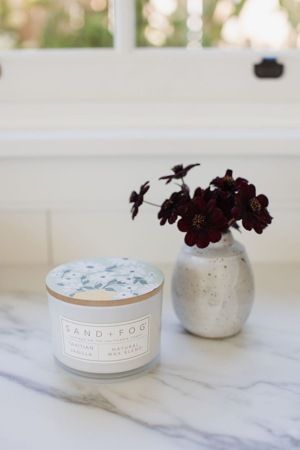 Cozy Tahitian Vanilla 12 oz scented candle