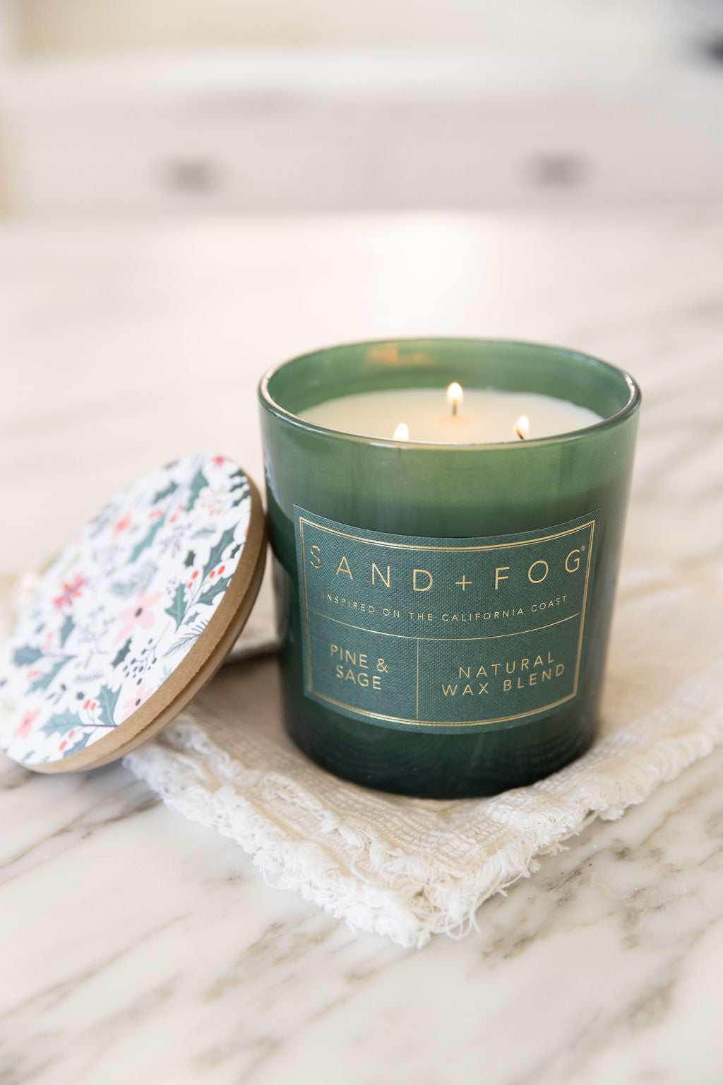Cozy Pine & Sage 21 oz scented candle
