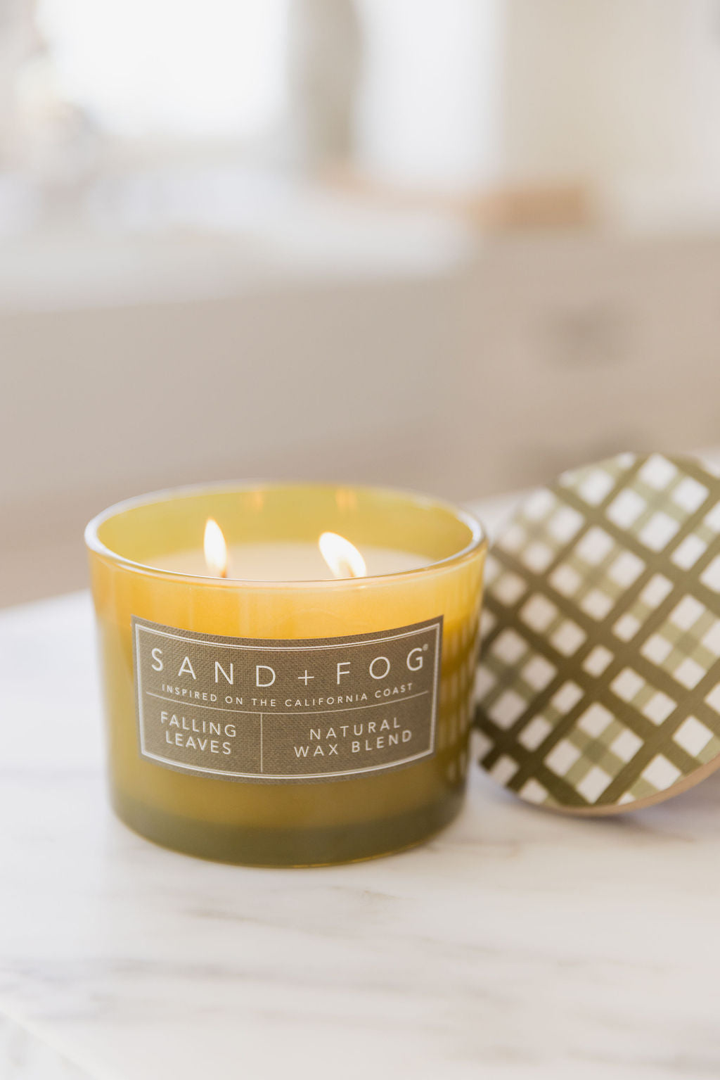 Cozy Falling Leaves 12 oz scented candle