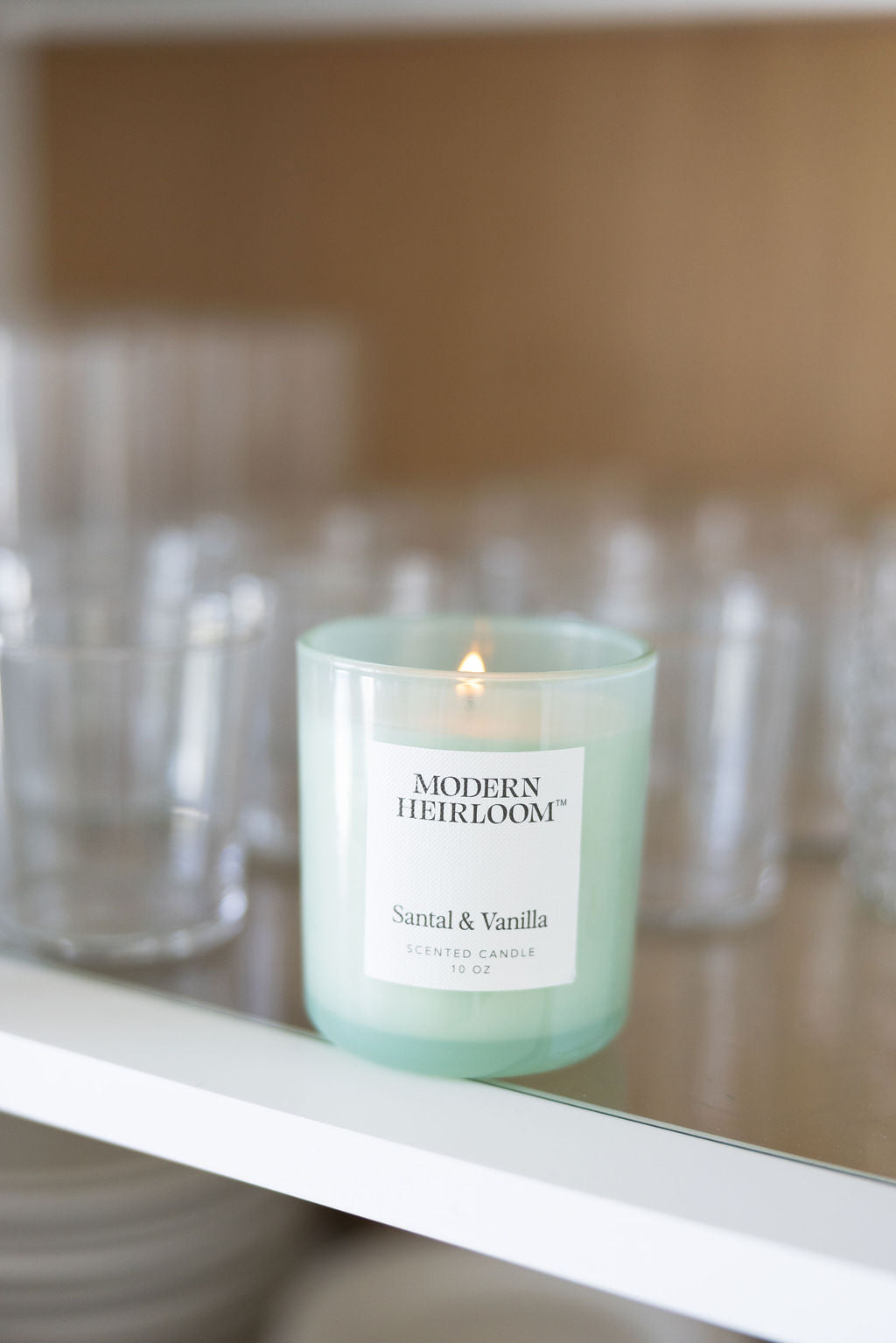 Cozy Santal & Vanilla 10 oz scented candle
