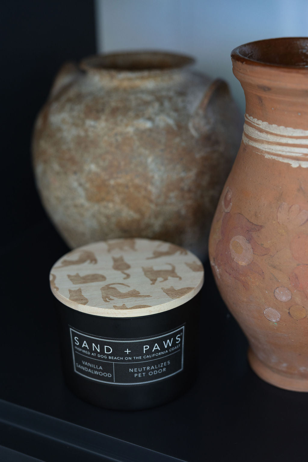 Cozy Sand + Paws Vanilla Sandalwood 12 oz scented candle