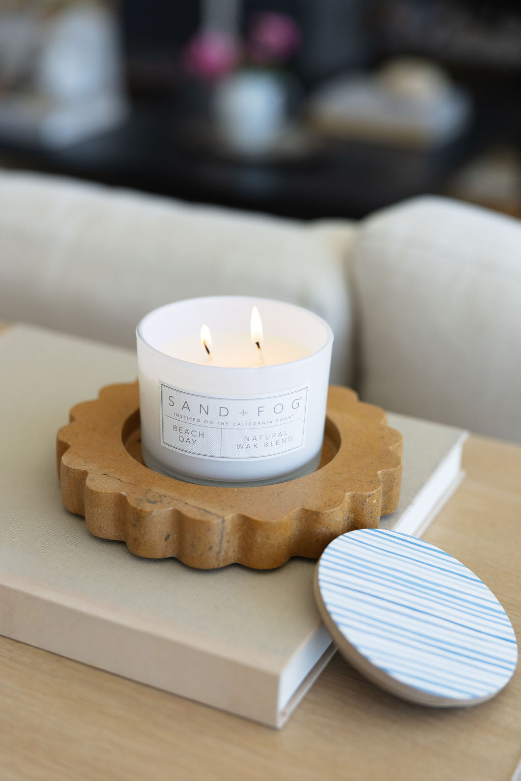 Cozy Beach Day 12 oz scented candle