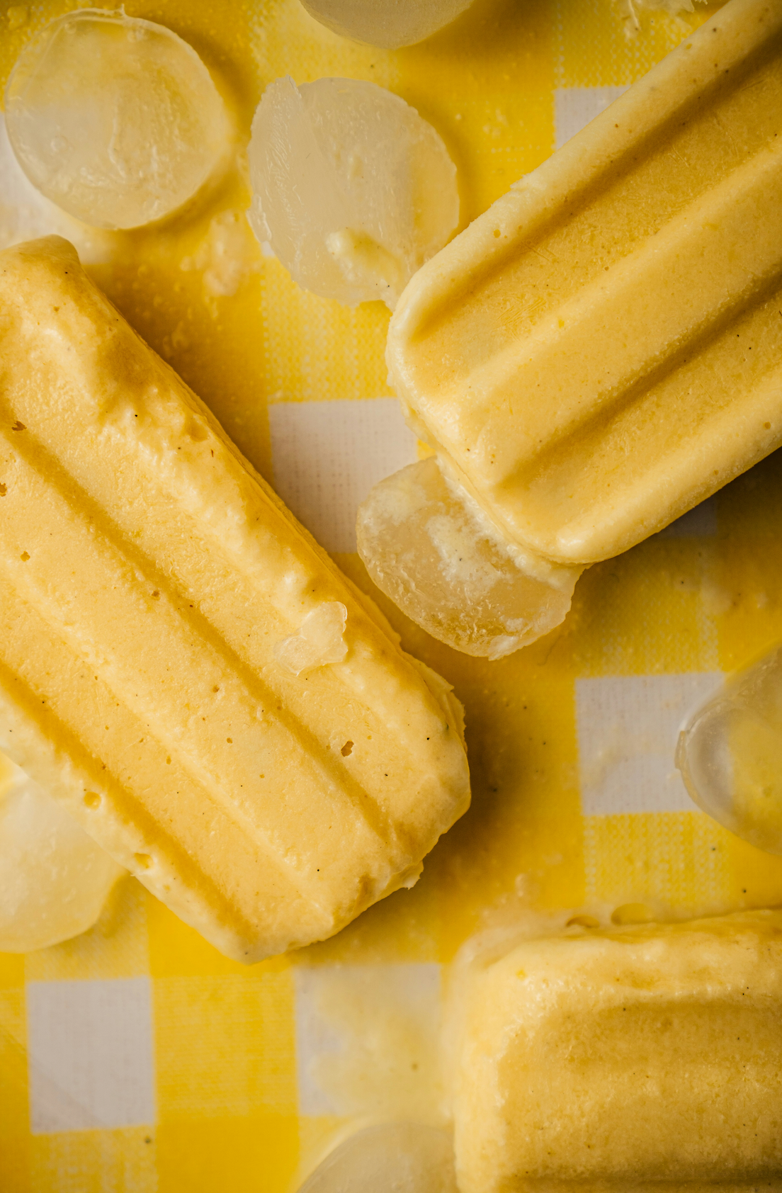 Exfoliating Banana Crème 12.7 oz Body Scrub