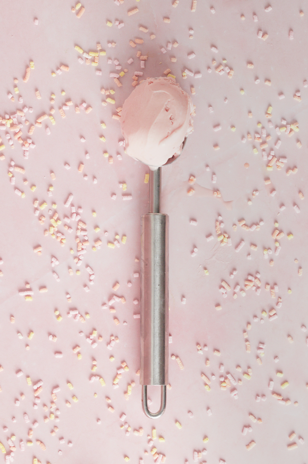 Nourishing Strawberries & Cream 32 oz Body Wash