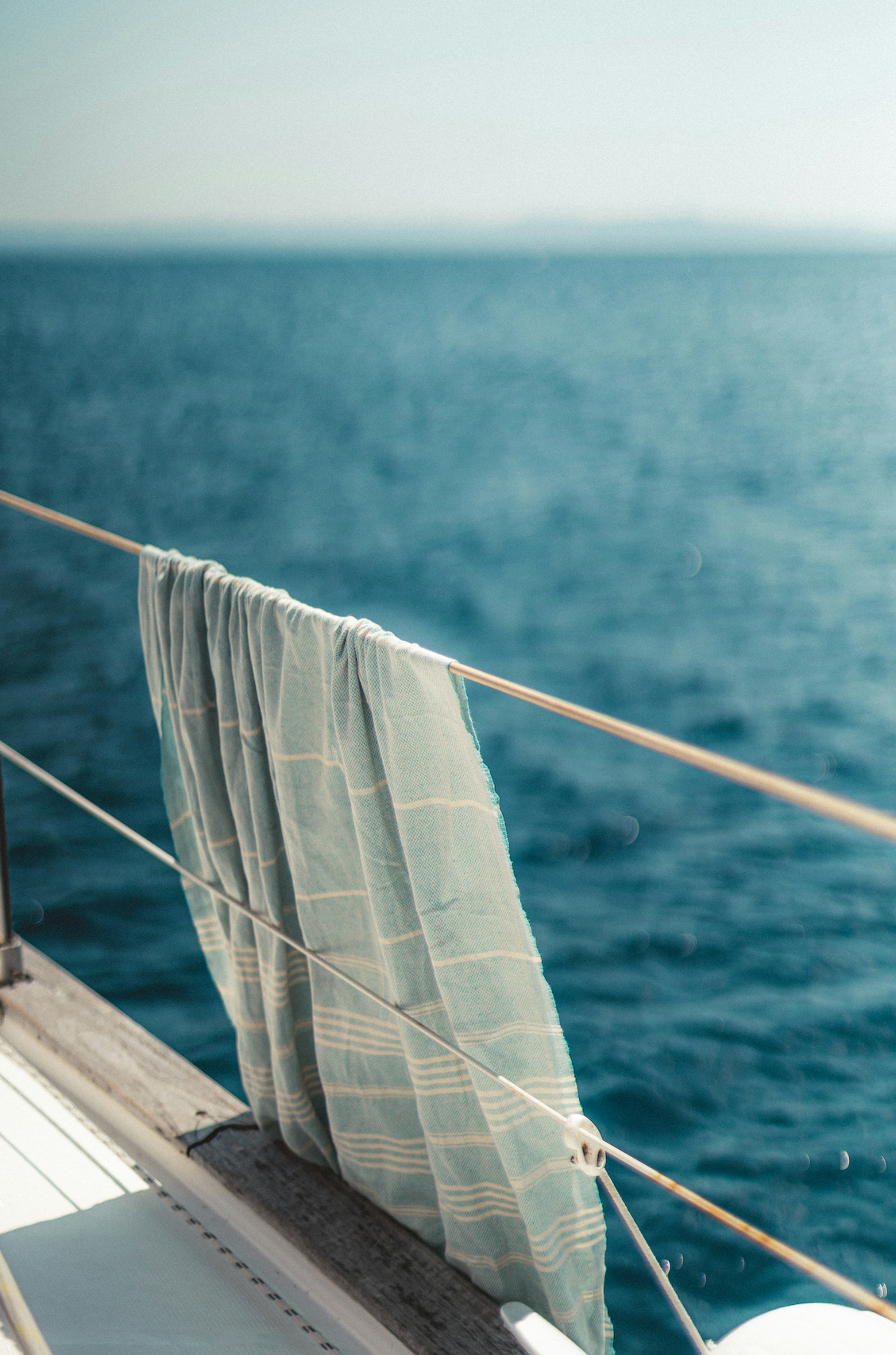 Cozy Beach Linen 12 oz scented candle