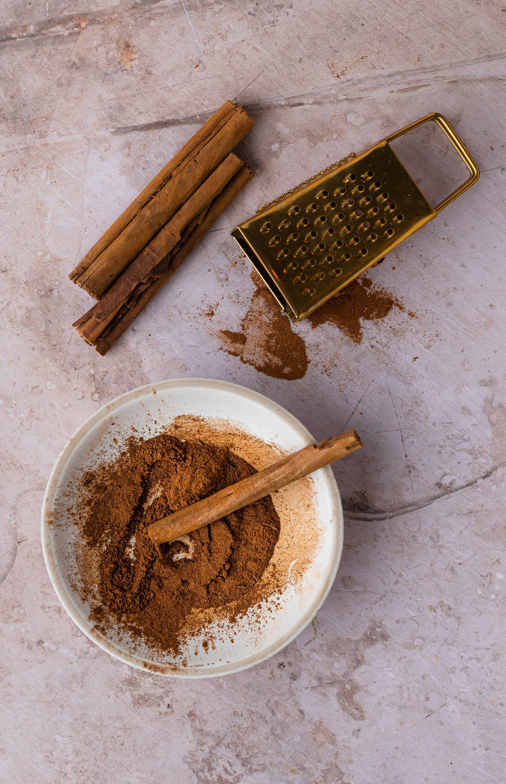 Cozy Cinnamon Vanilla 12 oz scented candle