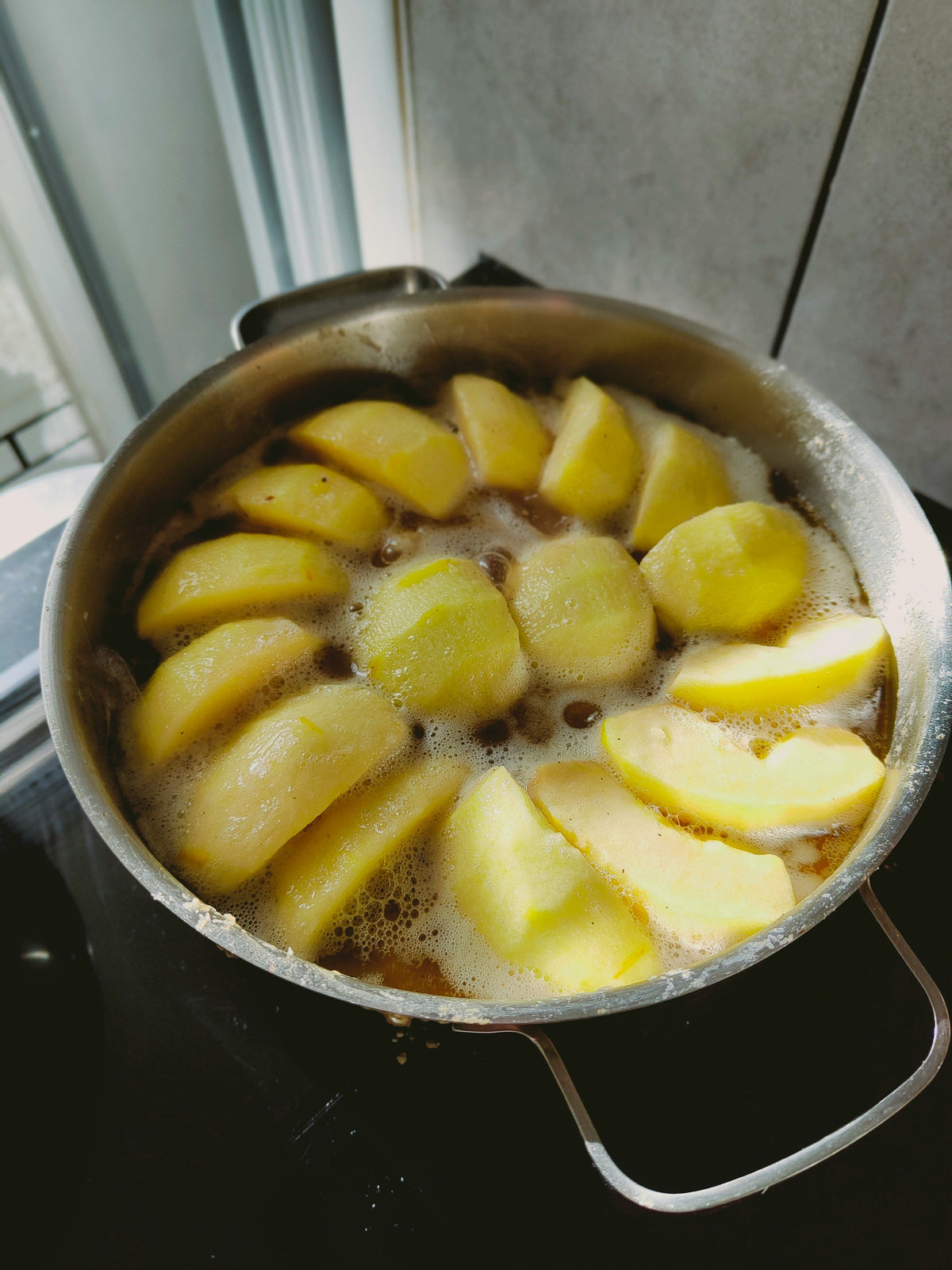 Cozy Apple Cider 21 oz scented candle